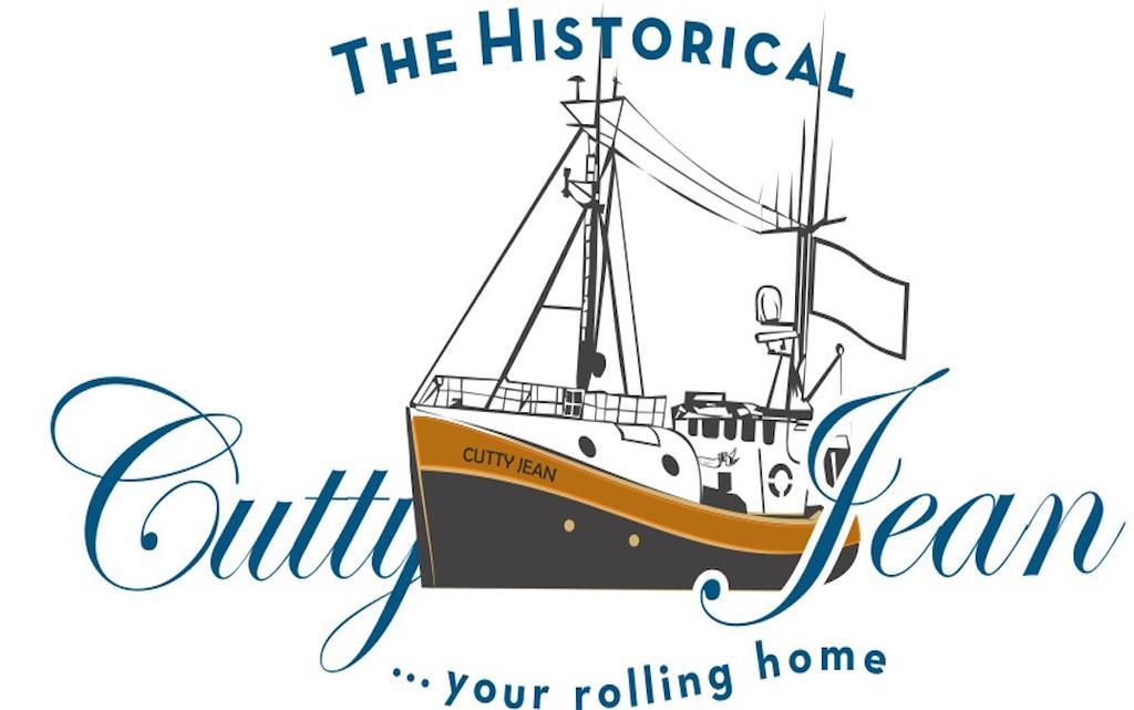 Boat Ms Cutty Jean Hotel Слима Екстериор снимка